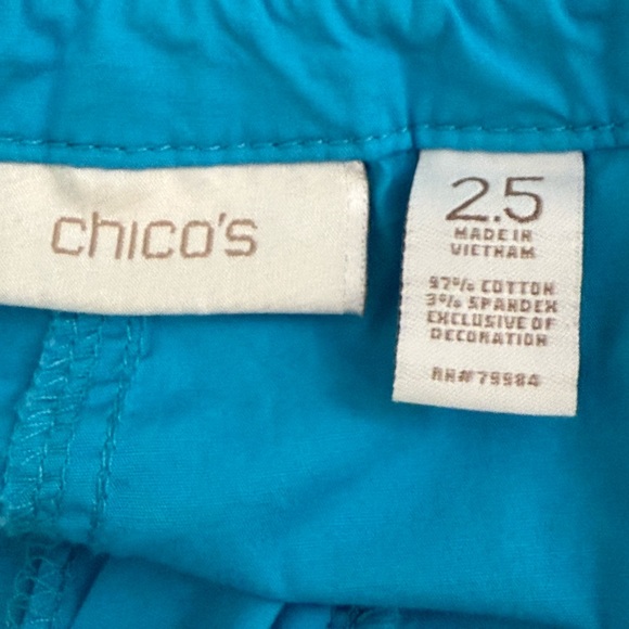 Chico’s turquoise capris with elastic waistband - Picture 7 of 9